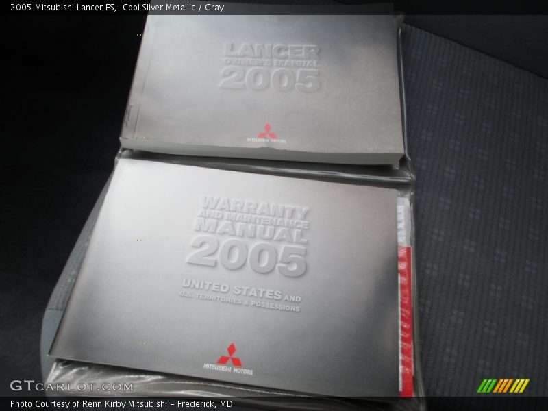 Cool Silver Metallic / Gray 2005 Mitsubishi Lancer ES