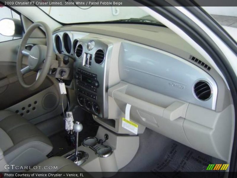 Stone White / Pastel Pebble Beige 2009 Chrysler PT Cruiser Limited