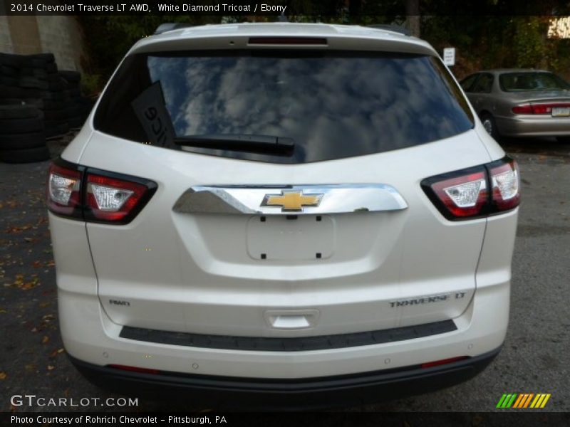 White Diamond Tricoat / Ebony 2014 Chevrolet Traverse LT AWD