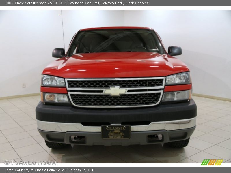 Victory Red / Dark Charcoal 2005 Chevrolet Silverado 2500HD LS Extended Cab 4x4