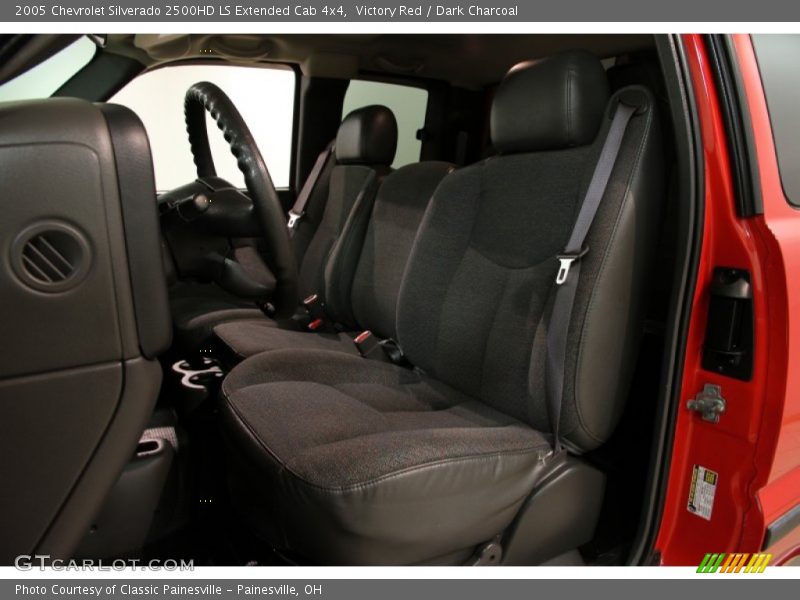 Victory Red / Dark Charcoal 2005 Chevrolet Silverado 2500HD LS Extended Cab 4x4