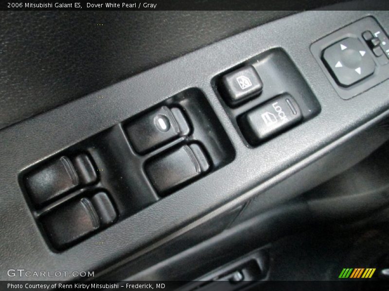 Dover White Pearl / Gray 2006 Mitsubishi Galant ES