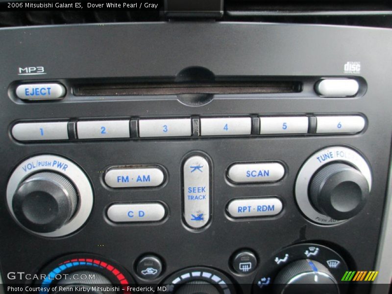 Dover White Pearl / Gray 2006 Mitsubishi Galant ES