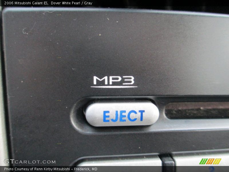 Dover White Pearl / Gray 2006 Mitsubishi Galant ES