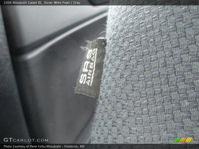 Dover White Pearl / Gray 2006 Mitsubishi Galant ES