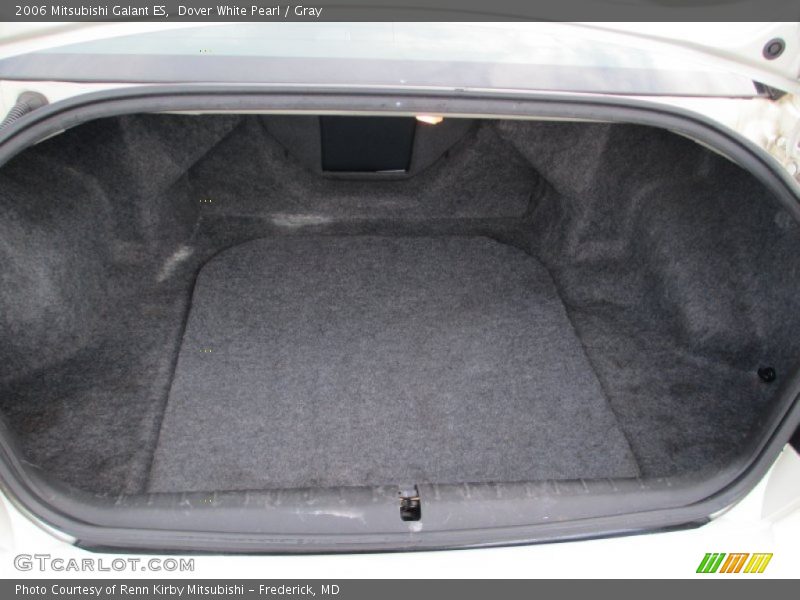 Dover White Pearl / Gray 2006 Mitsubishi Galant ES