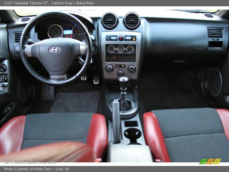 Dashboard of 2007 Tiburon GT