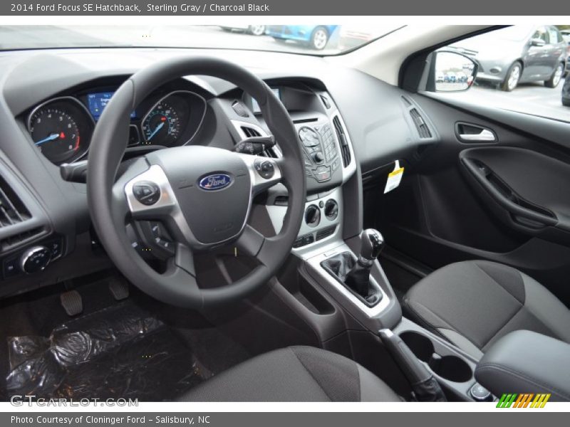Sterling Gray / Charcoal Black 2014 Ford Focus SE Hatchback