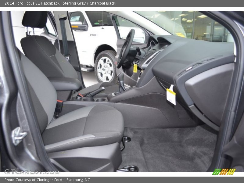 Sterling Gray / Charcoal Black 2014 Ford Focus SE Hatchback