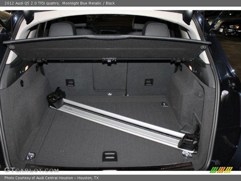Moonlight Blue Metallic / Black 2012 Audi Q5 2.0 TFSI quattro