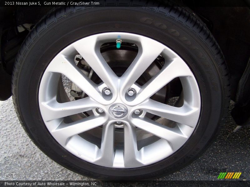 Gun Metallic / Gray/Silver Trim 2013 Nissan Juke S