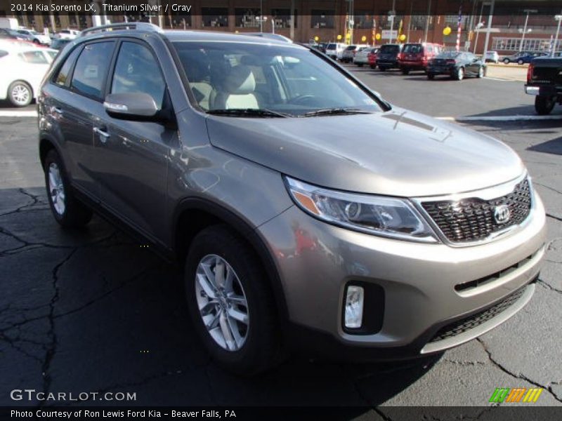 Titanium Silver / Gray 2014 Kia Sorento LX