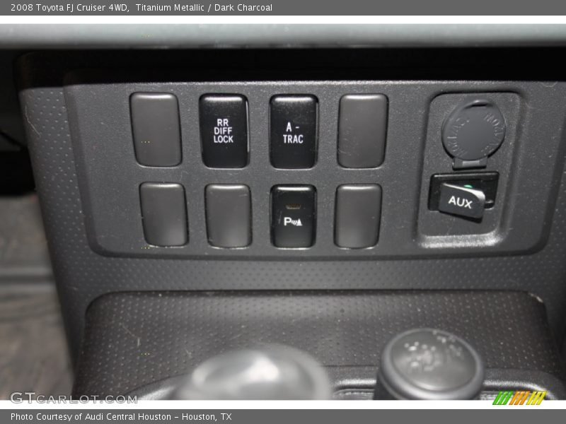 Titanium Metallic / Dark Charcoal 2008 Toyota FJ Cruiser 4WD