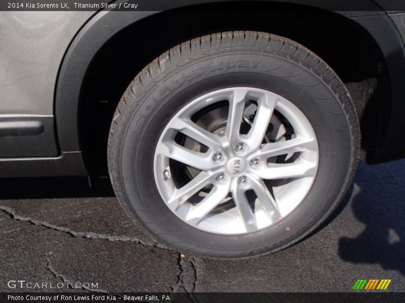 Titanium Silver / Gray 2014 Kia Sorento LX