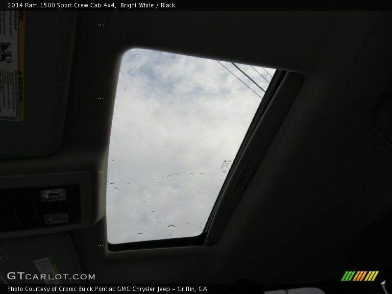 Bright White / Black 2014 Ram 1500 Sport Crew Cab 4x4