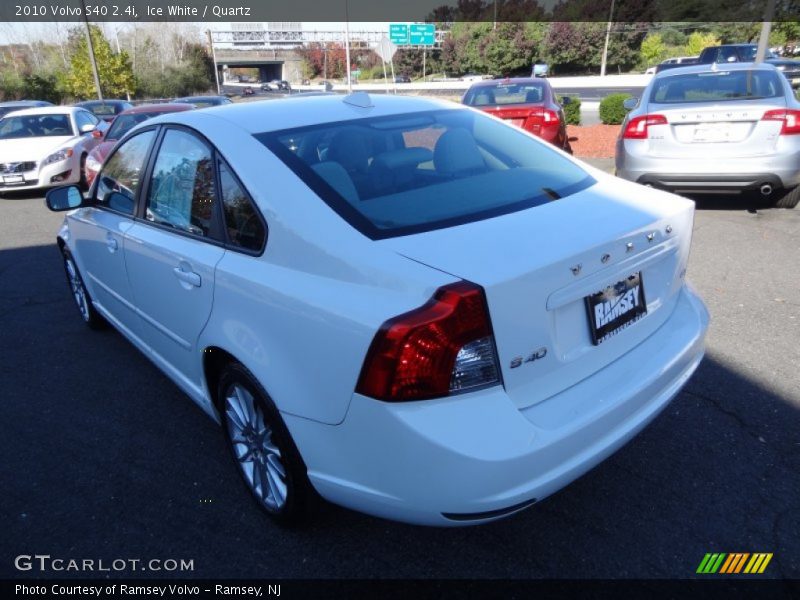 Ice White / Quartz 2010 Volvo S40 2.4i