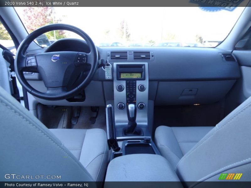 Ice White / Quartz 2010 Volvo S40 2.4i
