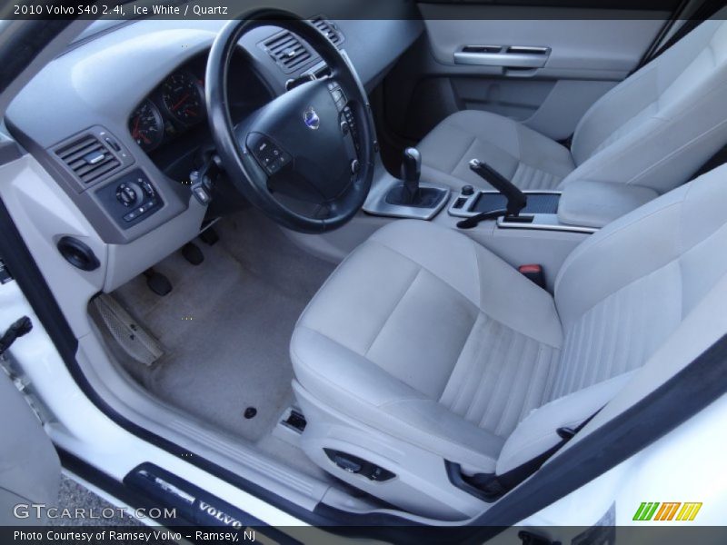 Ice White / Quartz 2010 Volvo S40 2.4i