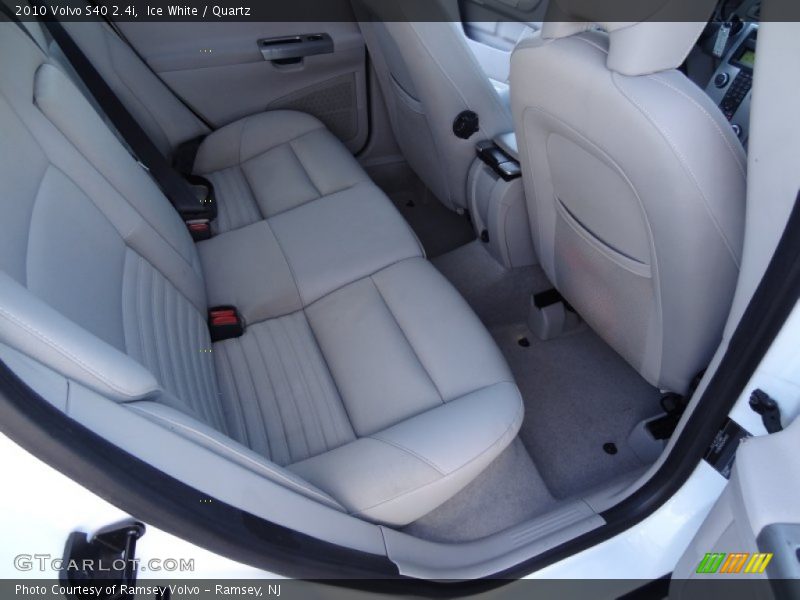 Ice White / Quartz 2010 Volvo S40 2.4i