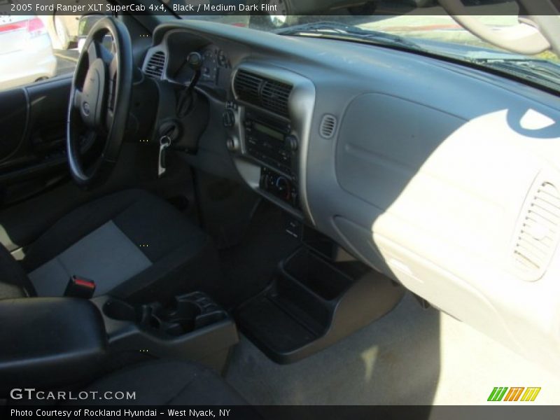 Black / Medium Dark Flint 2005 Ford Ranger XLT SuperCab 4x4