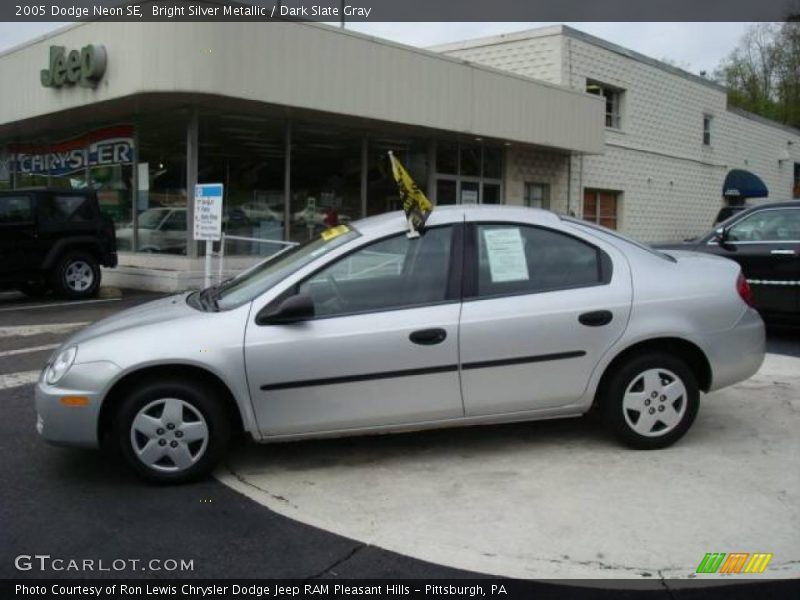 Bright Silver Metallic / Dark Slate Gray 2005 Dodge Neon SE