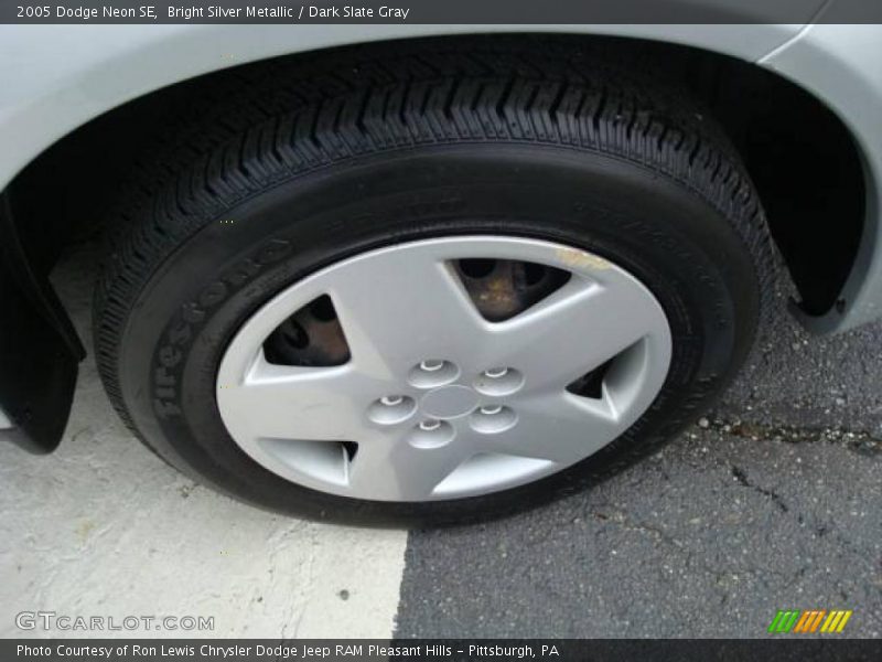 Bright Silver Metallic / Dark Slate Gray 2005 Dodge Neon SE