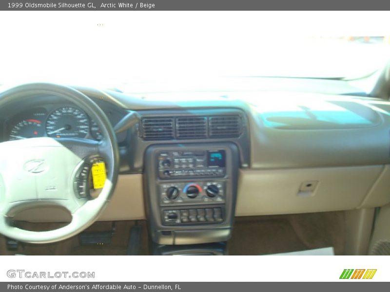 Arctic White / Beige 1999 Oldsmobile Silhouette GL