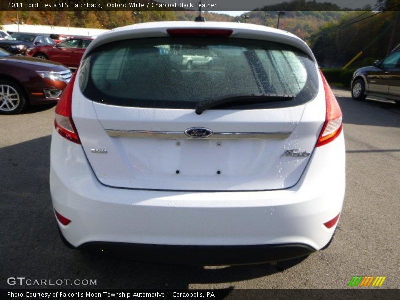 Oxford White / Charcoal Black Leather 2011 Ford Fiesta SES Hatchback