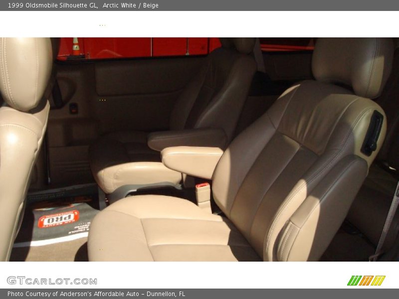 Arctic White / Beige 1999 Oldsmobile Silhouette GL