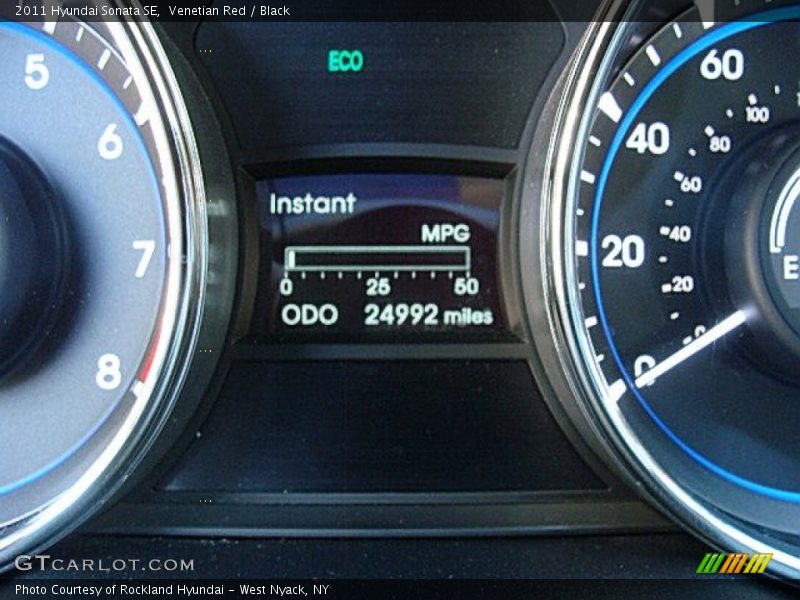 Venetian Red / Black 2011 Hyundai Sonata SE