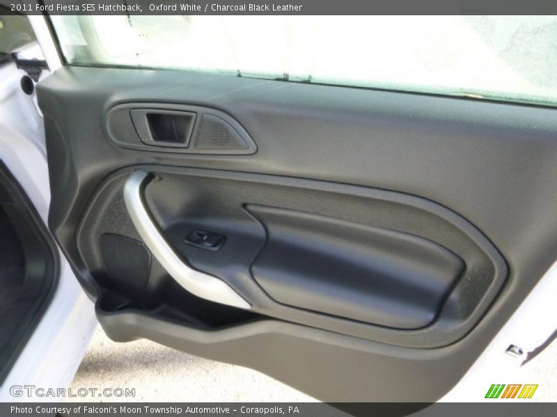 Oxford White / Charcoal Black Leather 2011 Ford Fiesta SES Hatchback