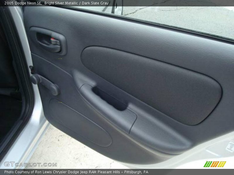 Bright Silver Metallic / Dark Slate Gray 2005 Dodge Neon SE
