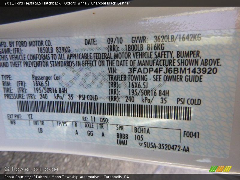 Oxford White / Charcoal Black Leather 2011 Ford Fiesta SES Hatchback