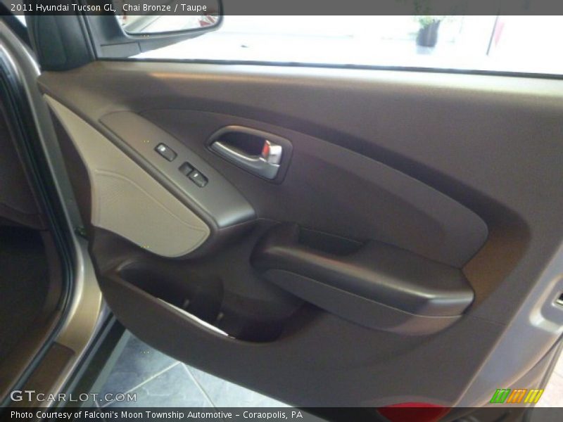 Chai Bronze / Taupe 2011 Hyundai Tucson GL