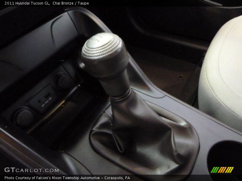 Chai Bronze / Taupe 2011 Hyundai Tucson GL