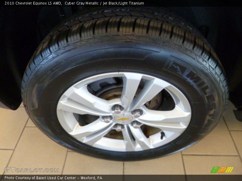 Cyber Gray Metallic / Jet Black/Light Titanium 2010 Chevrolet Equinox LS AWD