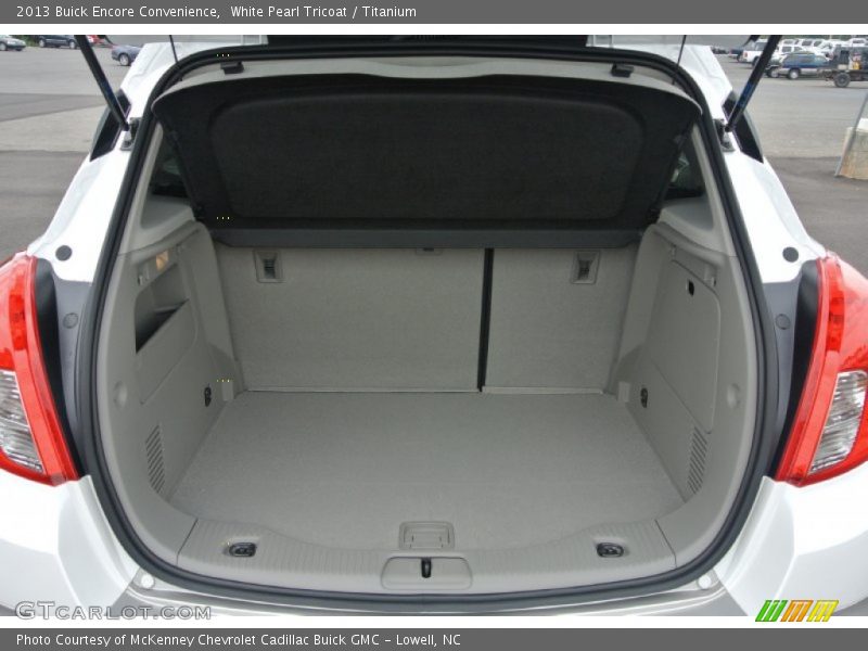 White Pearl Tricoat / Titanium 2013 Buick Encore Convenience