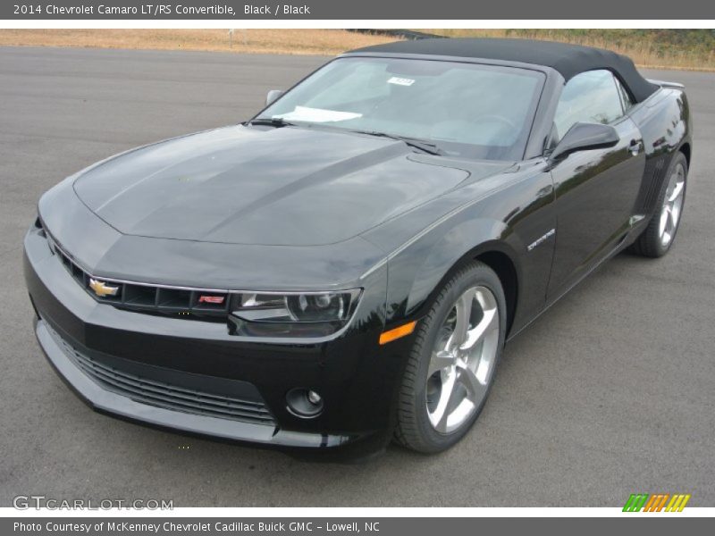 Front 3/4 View of 2014 Camaro LT/RS Convertible
