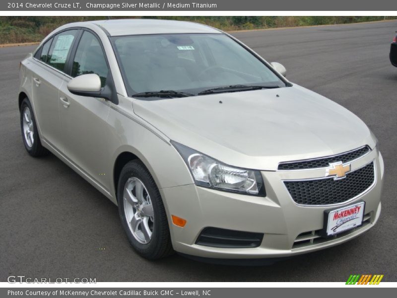 Champagne Silver Metallic / Medium Titanium 2014 Chevrolet Cruze LT