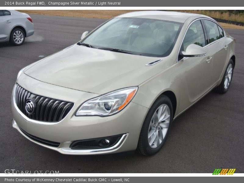Champagne Silver Metallic / Light Neutral 2014 Buick Regal FWD