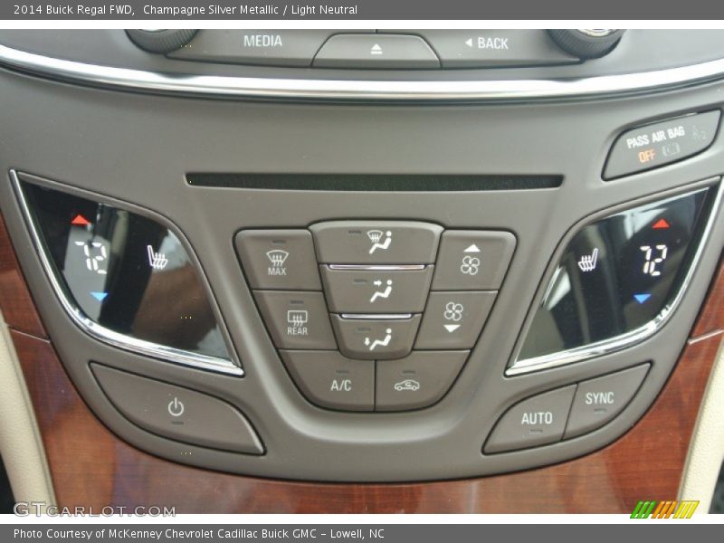 Champagne Silver Metallic / Light Neutral 2014 Buick Regal FWD