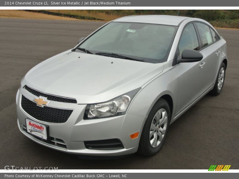Silver Ice Metallic / Jet Black/Medium Titanium 2014 Chevrolet Cruze LS
