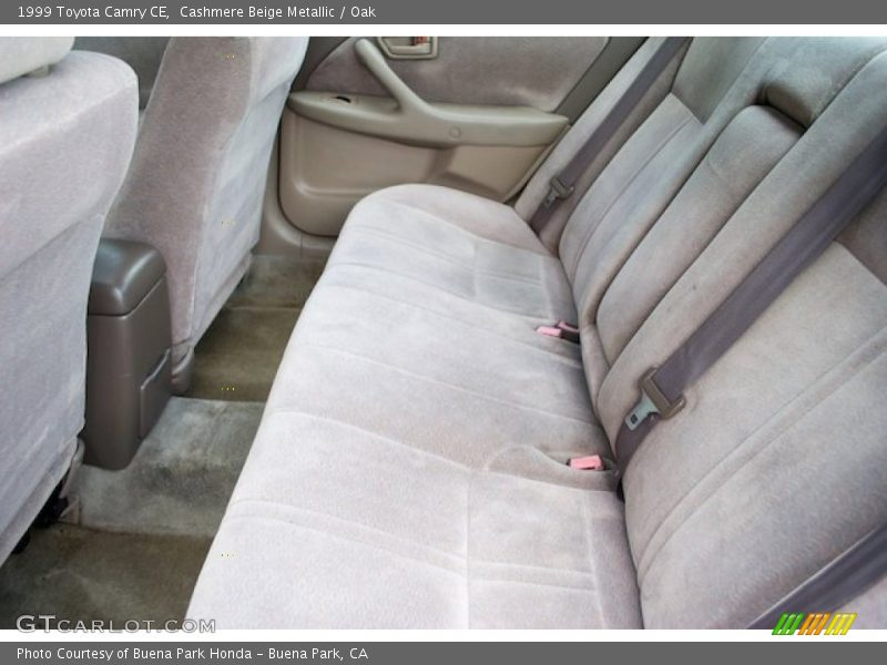 Cashmere Beige Metallic / Oak 1999 Toyota Camry CE