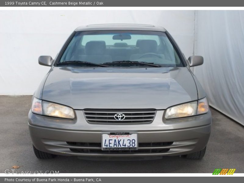 Cashmere Beige Metallic / Oak 1999 Toyota Camry CE
