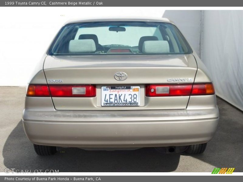 Cashmere Beige Metallic / Oak 1999 Toyota Camry CE