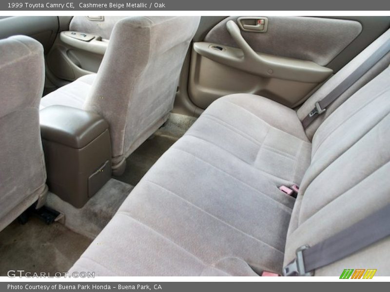 Cashmere Beige Metallic / Oak 1999 Toyota Camry CE