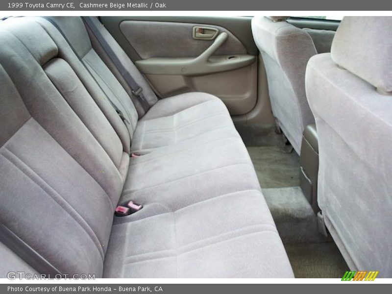 Cashmere Beige Metallic / Oak 1999 Toyota Camry CE