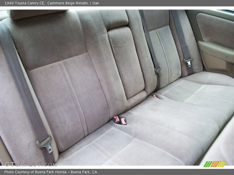 Cashmere Beige Metallic / Oak 1999 Toyota Camry CE