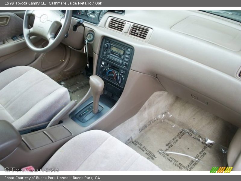 Cashmere Beige Metallic / Oak 1999 Toyota Camry CE