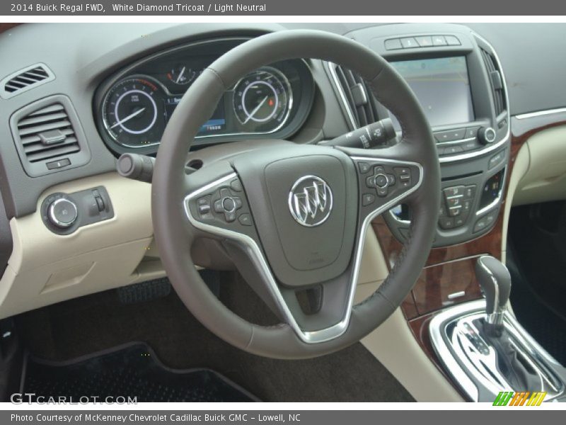 White Diamond Tricoat / Light Neutral 2014 Buick Regal FWD
